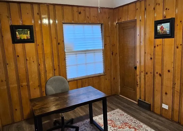 Holiday home Near O'hare Huge For Occasions